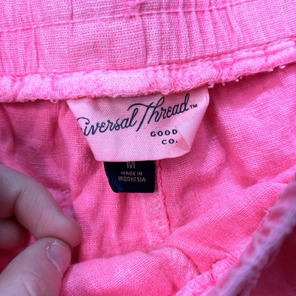 Universal Thread Shorts - Picture 3 of 5